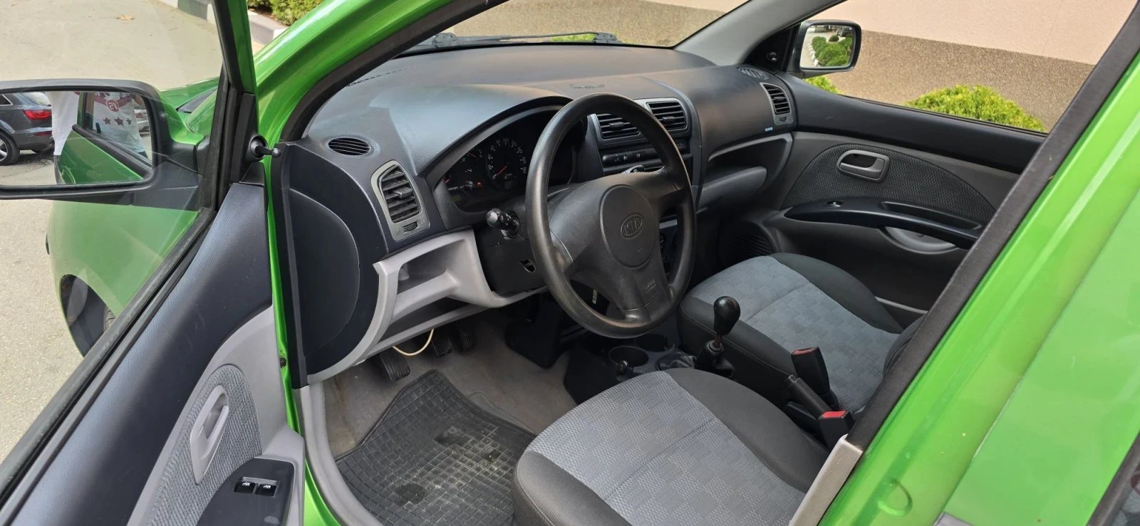 Kia Picanto 1.1i, снимка 8 - Автомобили и джипове - 55999954