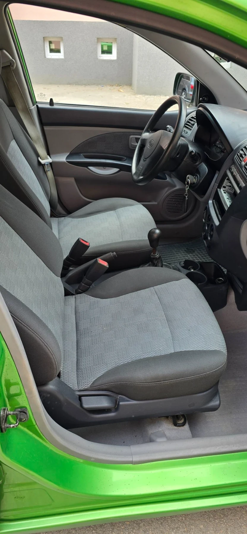 Kia Picanto 1.1i, снимка 10 - Автомобили и джипове - 55999954