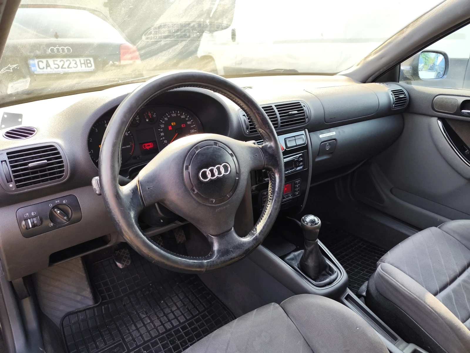 Audi A3 1.8T Quattro, снимка 6 - Автомобили и джипове - 55906309