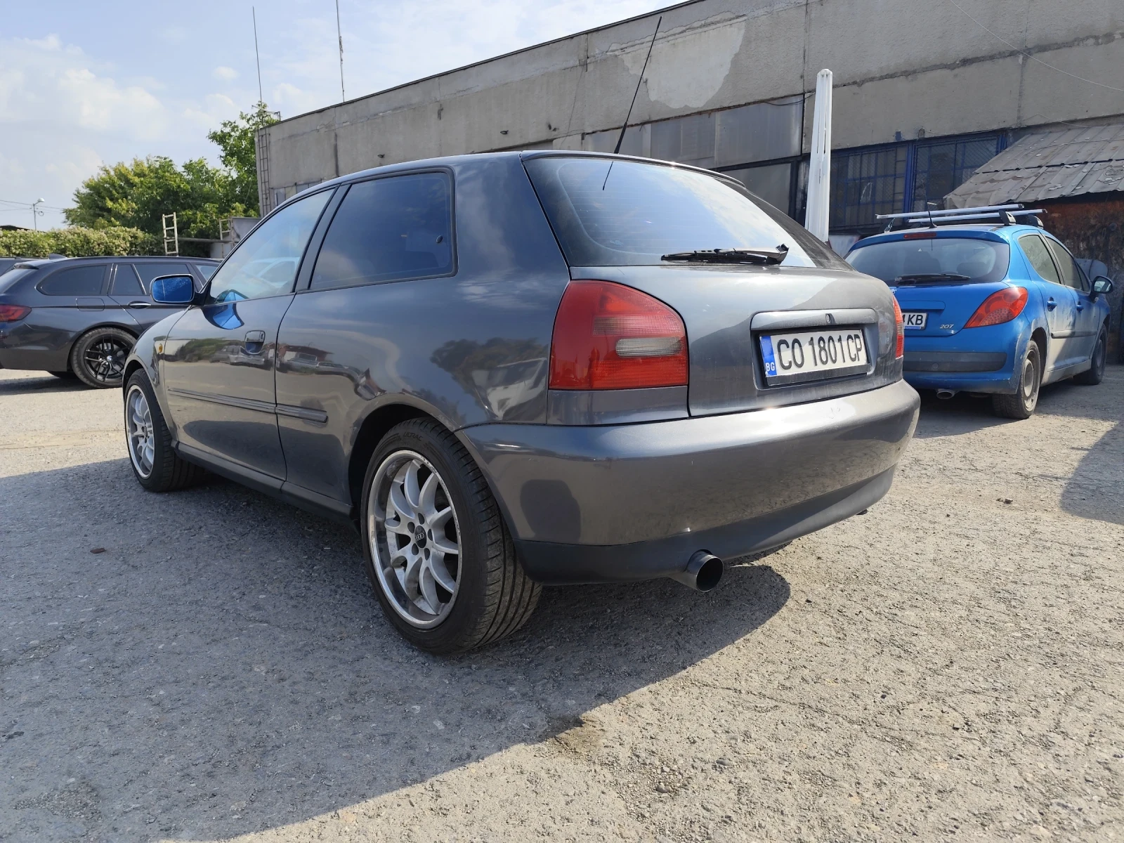 Audi A3 1.8T Quattro, снимка 2 - Автомобили и джипове - 55906309