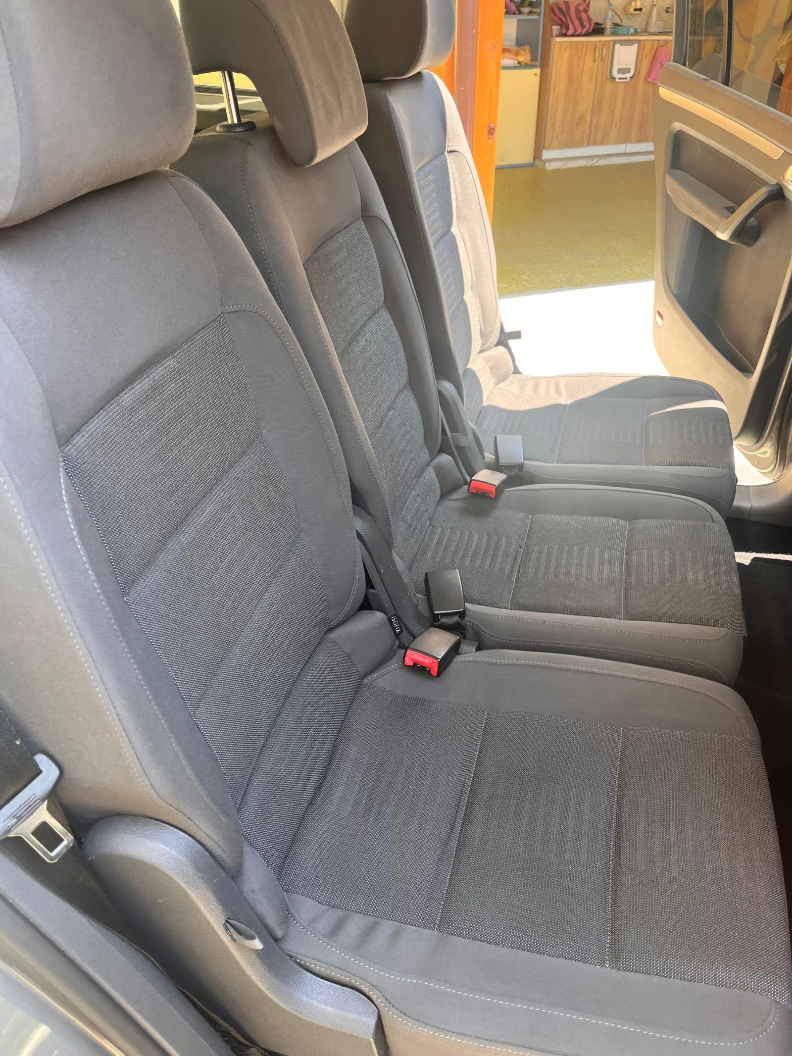 VW Touran, снимка 9 - Автомобили и джипове - 55909851