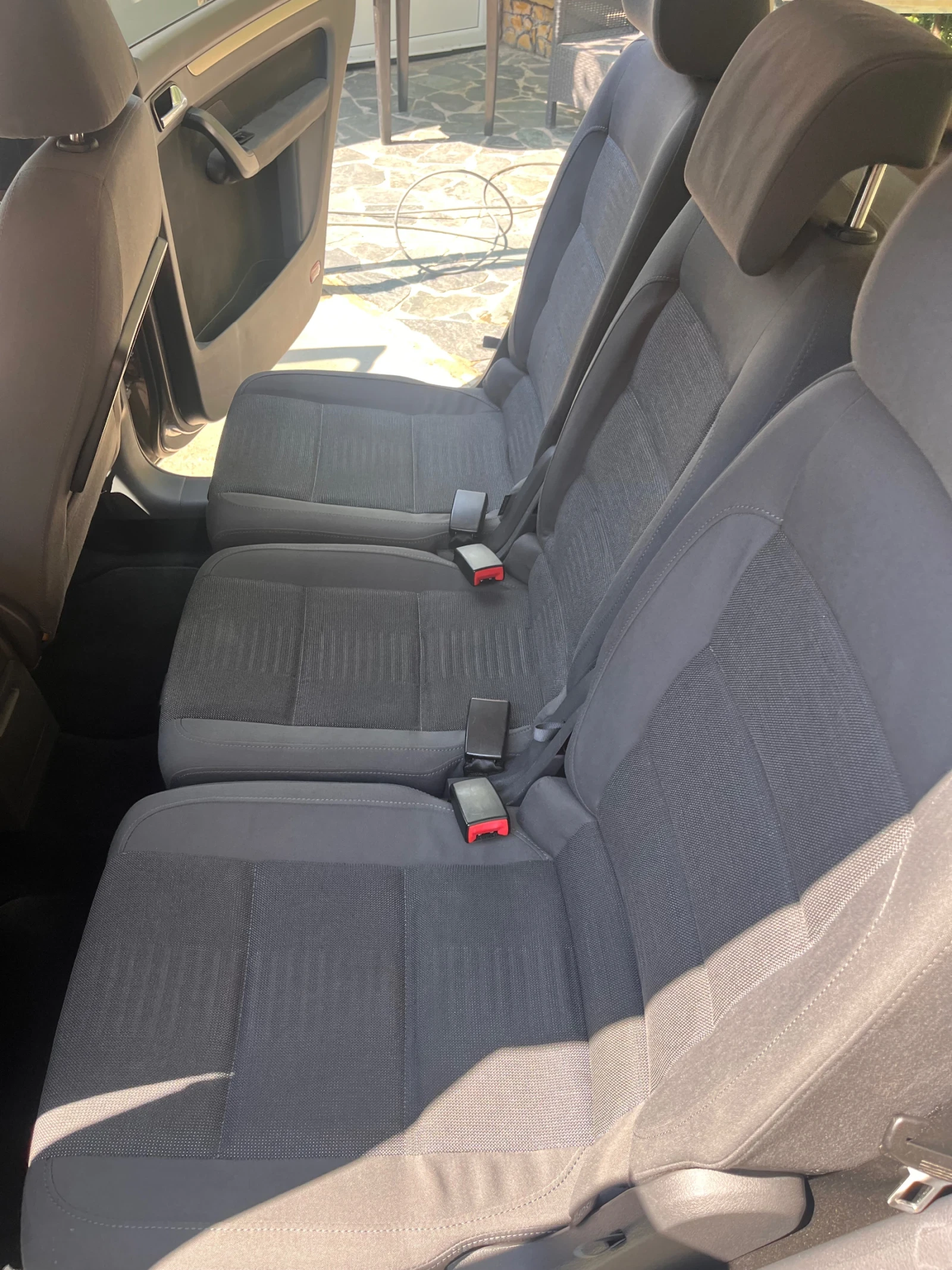 VW Touran, снимка 6 - Автомобили и джипове - 55909851