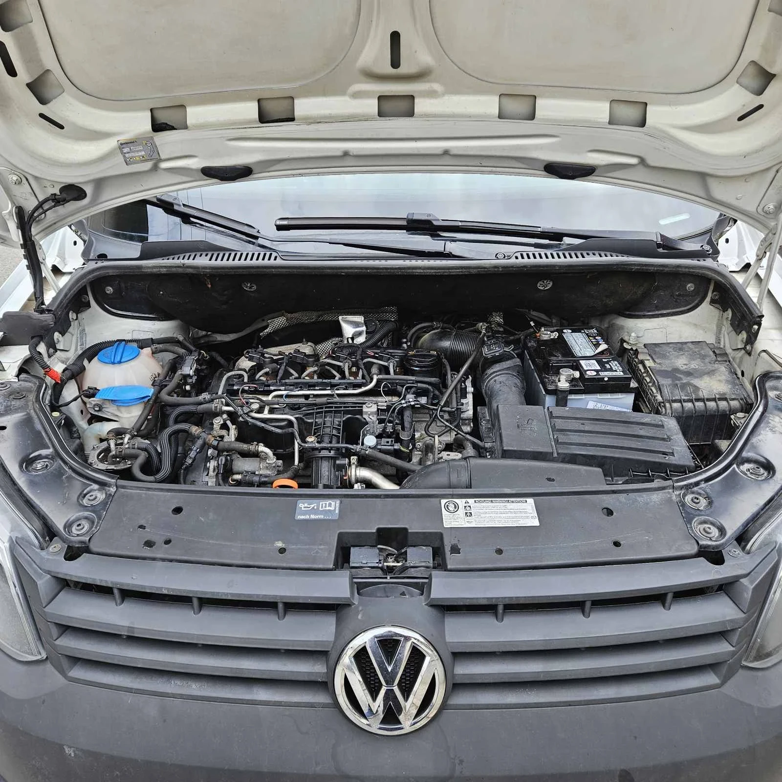 VW Caddy, снимка 6 - Автомобили и джипове - 56265013