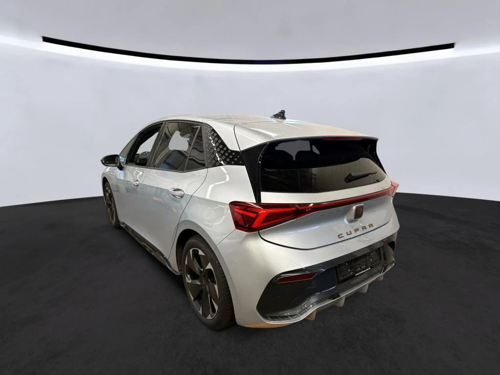 Cupra Born 63kWh LED Navi Camera, снимка 4 - Автомобили и джипове - 56651770