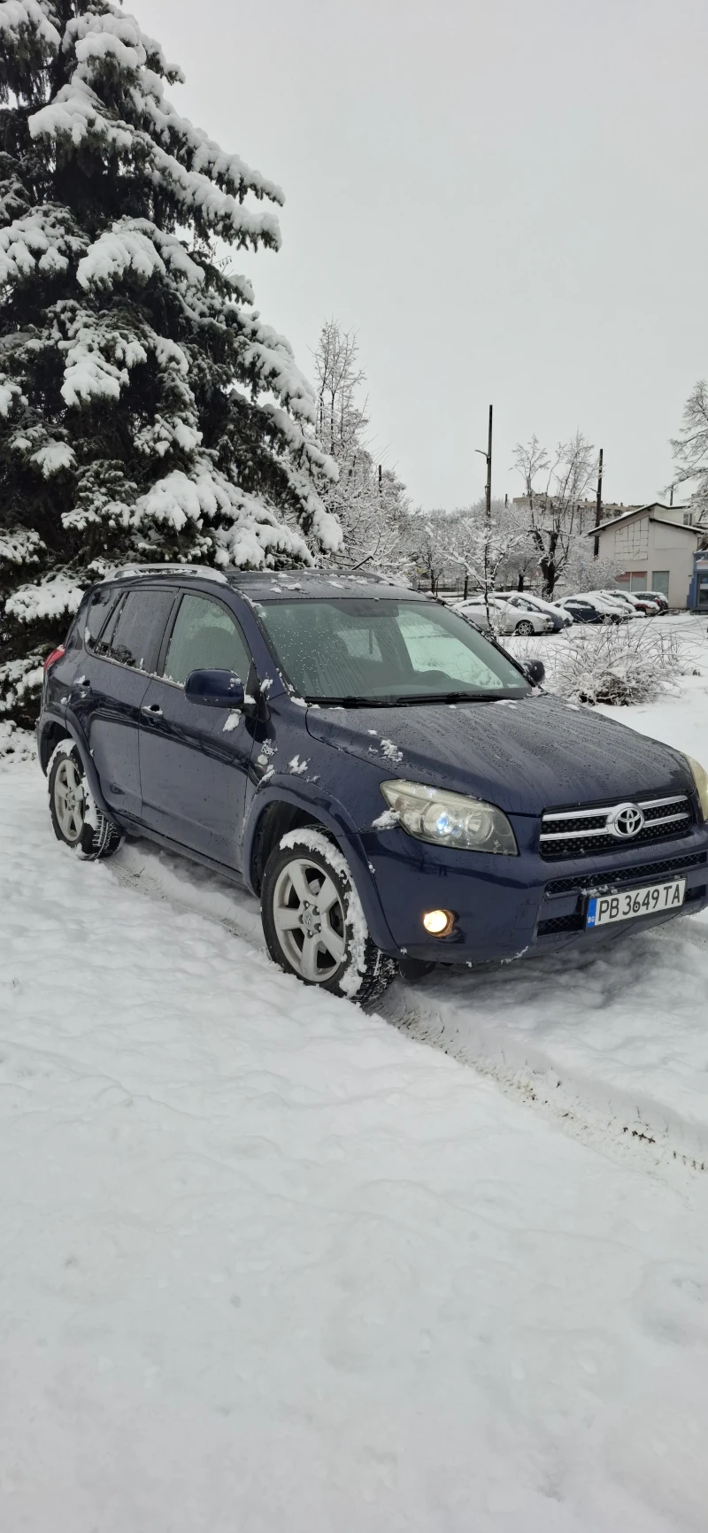 Toyota Rav4 Toyota Rav4 2.2 d-cat, снимка 1 - Автомобили и джипове - 43700527