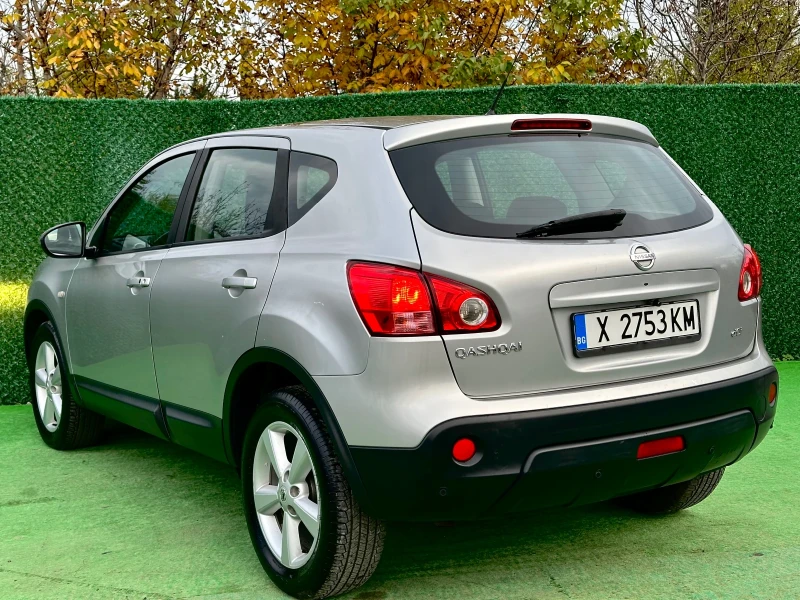 Nissan Qashqai 4x4 KAMERA / KEYLESS / PANORAMA / AUTOMATIC , снимка 5 - Автомобили и джипове - 52471237