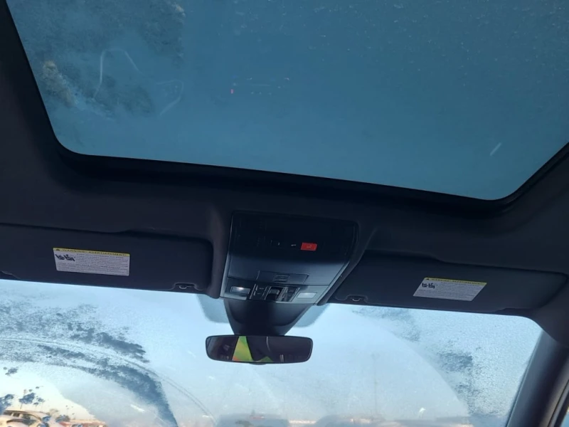 VW Tiguan * Highline R Line * CARFAX * БЕЗ ПЪРВОНАЧАЛНА ВНОС, снимка 12 - Автомобили и джипове - 53204858