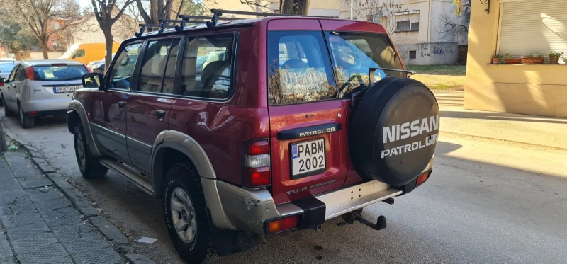 Nissan Patrol Y61 2.8 TD, снимка 11 - Автомобили и джипове - 53281110