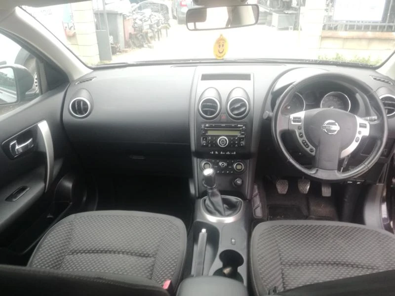 Nissan Qashqai 1.5/2.0 DCi, снимка 10 - Автомобили и джипове - 36493155