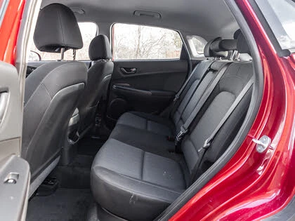 Hyundai Kona !Preferred AWD!* АвтоКредит* Цена до БГ* , снимка 12 - Автомобили и джипове - 53576172