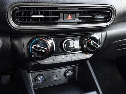 Hyundai Kona !Preferred AWD!* АвтоКредит* Цена до БГ* , снимка 10 - Автомобили и джипове - 53576172