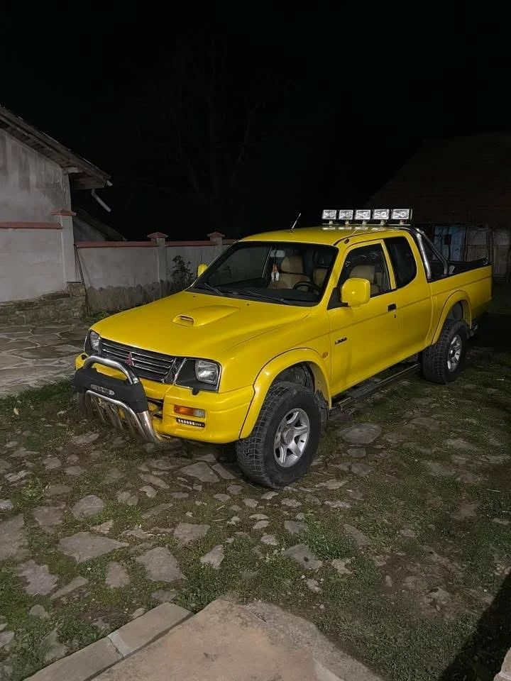 Mitsubishi L200, снимка 2 - Автомобили и джипове - 54885710