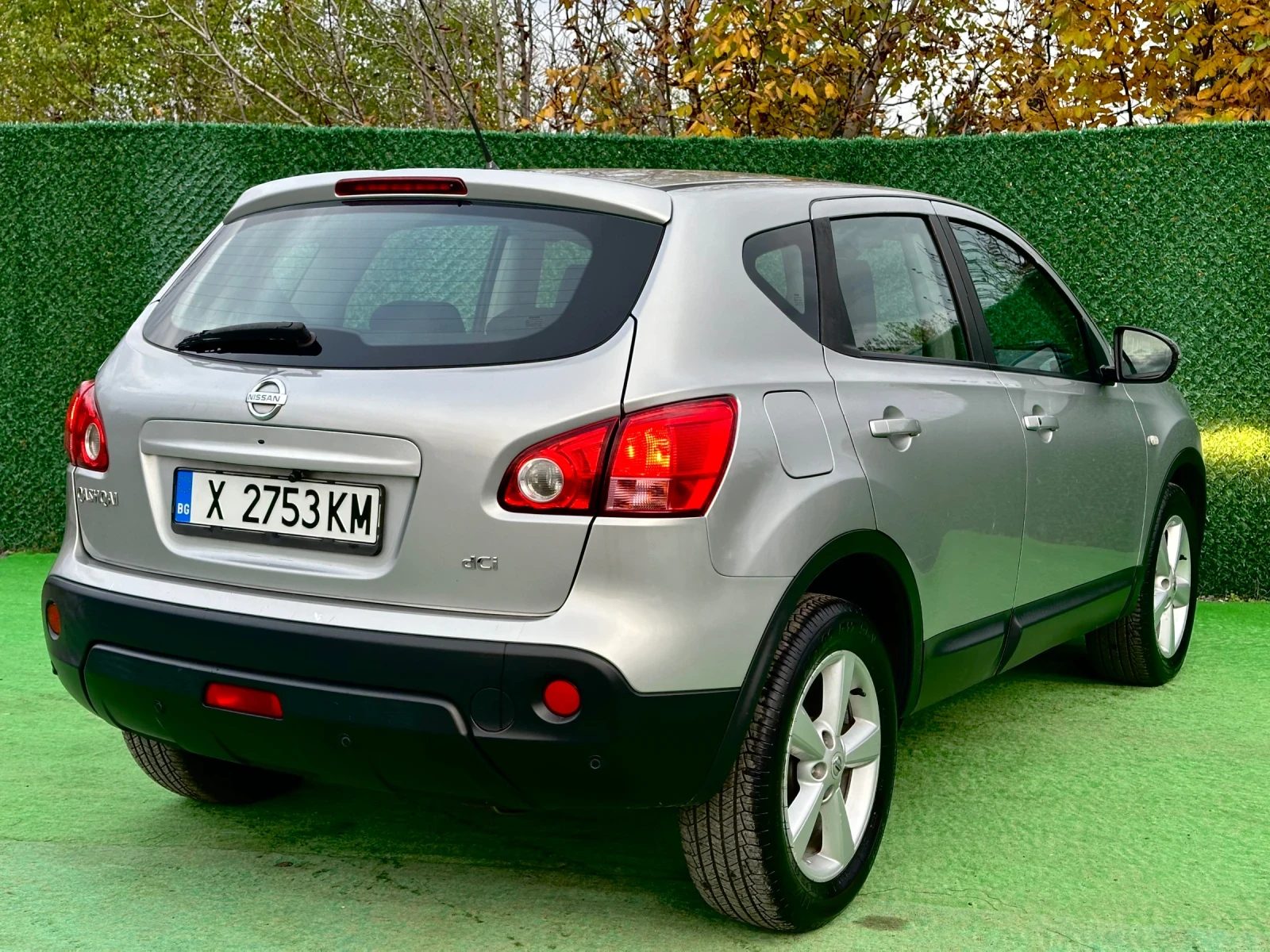 Nissan Qashqai 4x4 KAMERA / KEYLESS / PANORAMA / AUTOMATIC  - изображение 6