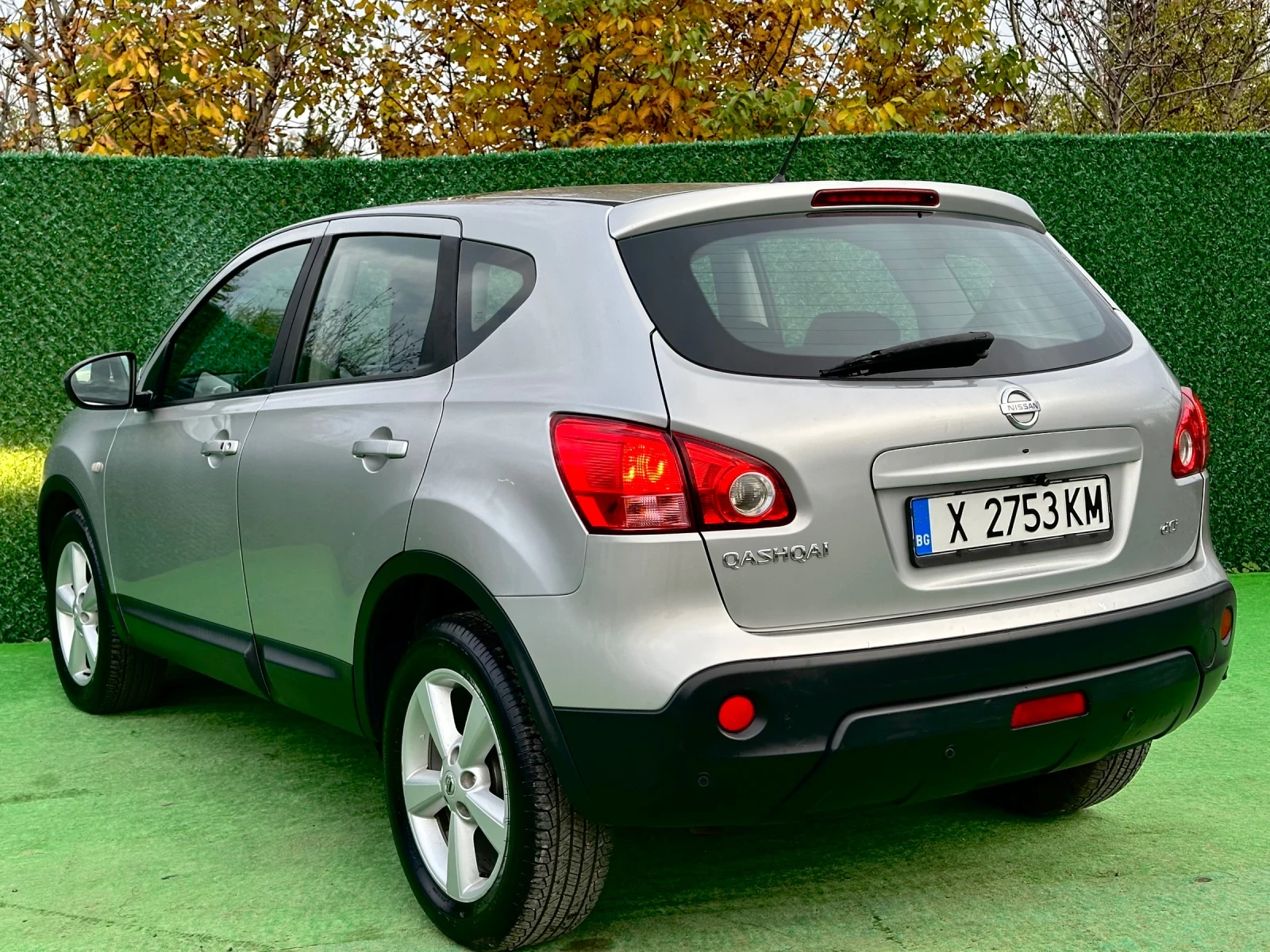 Nissan Qashqai 4x4 KAMERA / KEYLESS / PANORAMA / AUTOMATIC  - изображение 5