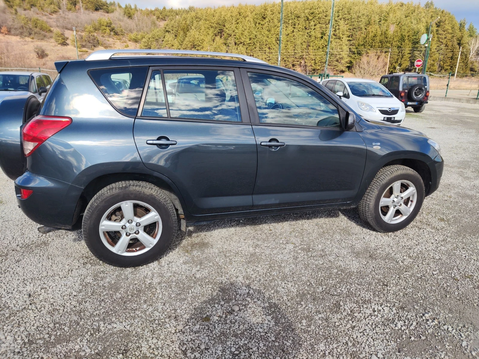 Toyota Rav4 2.2 D4D 136к.с. - изображение 7