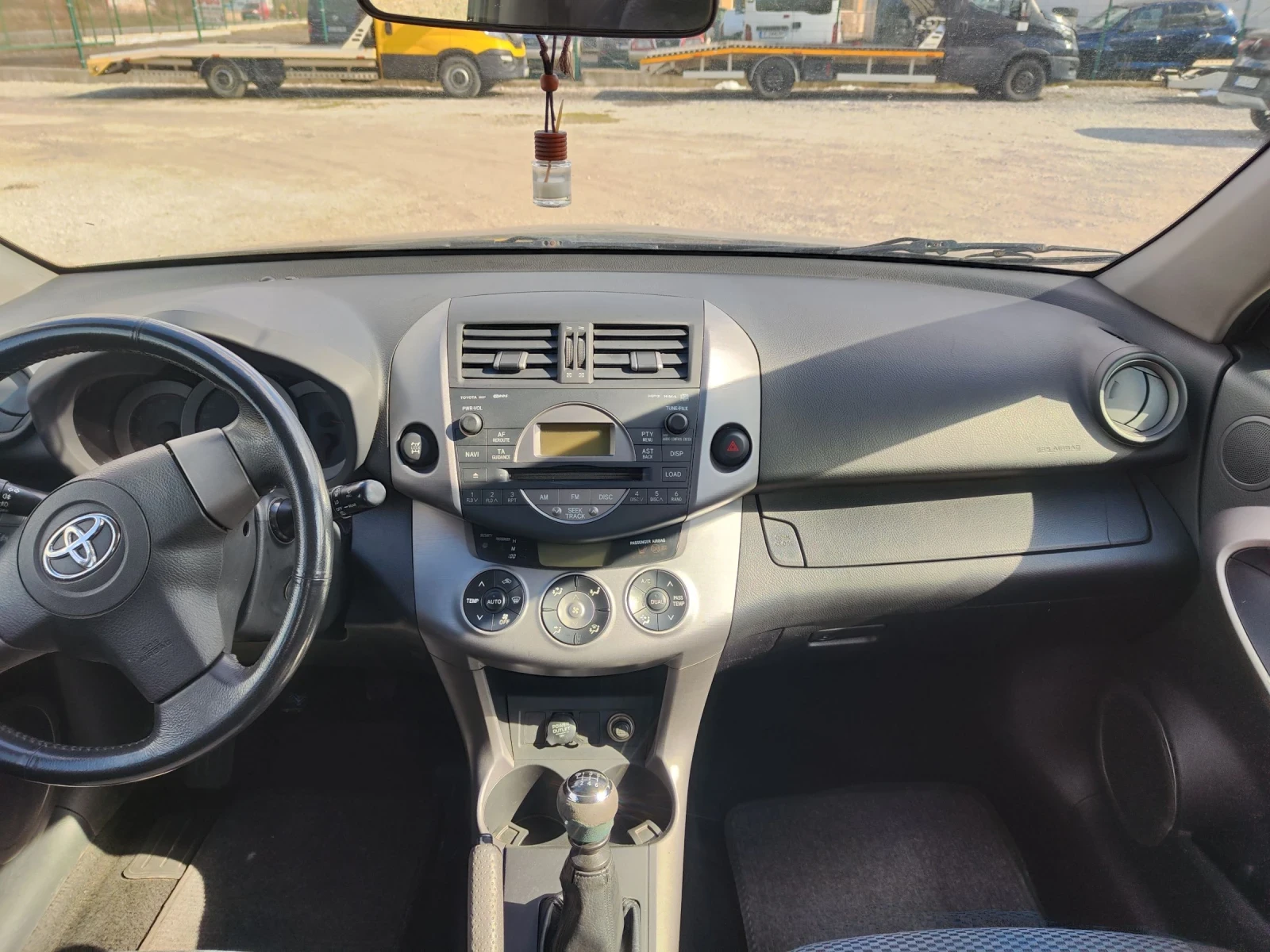 Toyota Rav4 2.2 D4D 136к.с. - изображение 10