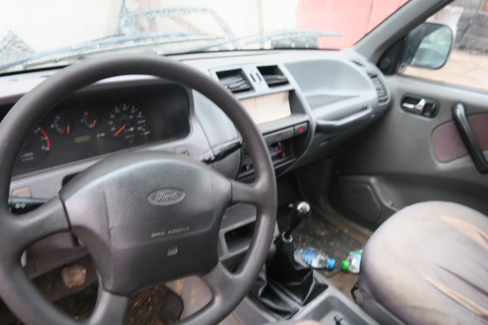 Nissan Terrano 2, 4 I Може и за части, снимка 8 - Автомобили и джипове - 54042294
