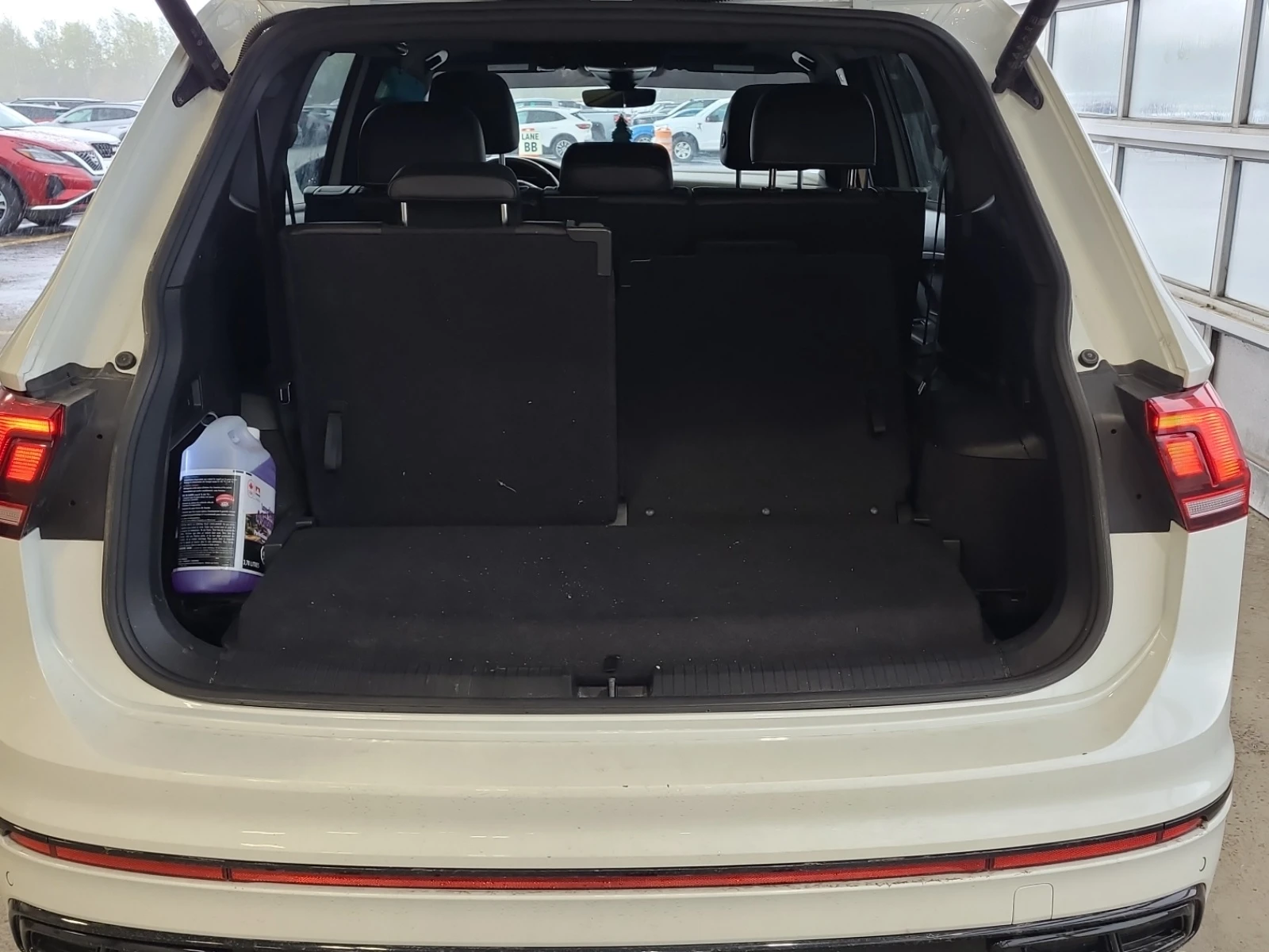 VW Tiguan SE R-LINE BLACK * * CARFAX * * АВТО КРЕДИТ * * , снимка 9 - Автомобили и джипове - 54517546