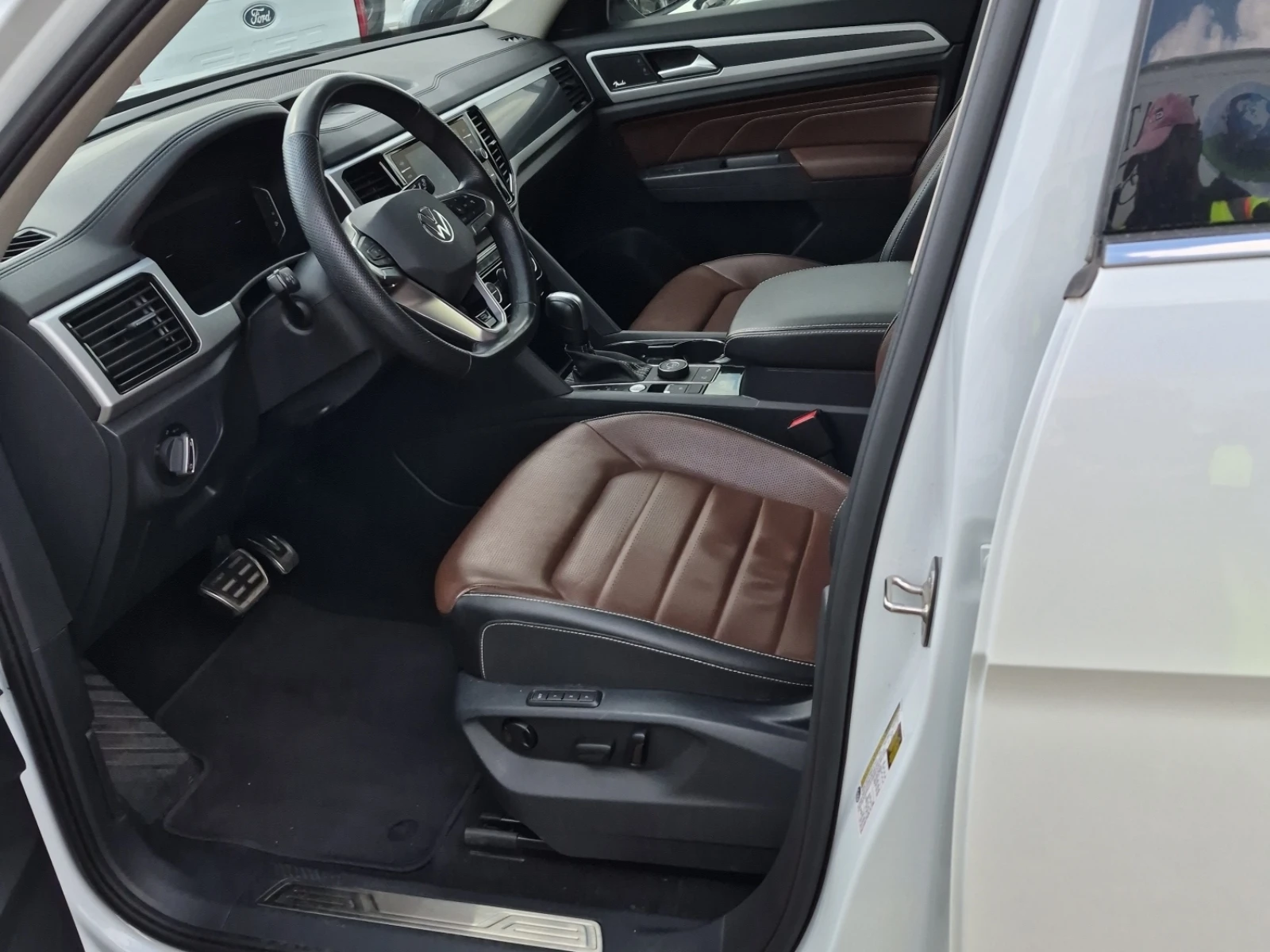 VW Atlas * * CARFAX * * АВТО КРЕДИТ * * Цена до БГ * * , снимка 7 - Автомобили и джипове - 54529063