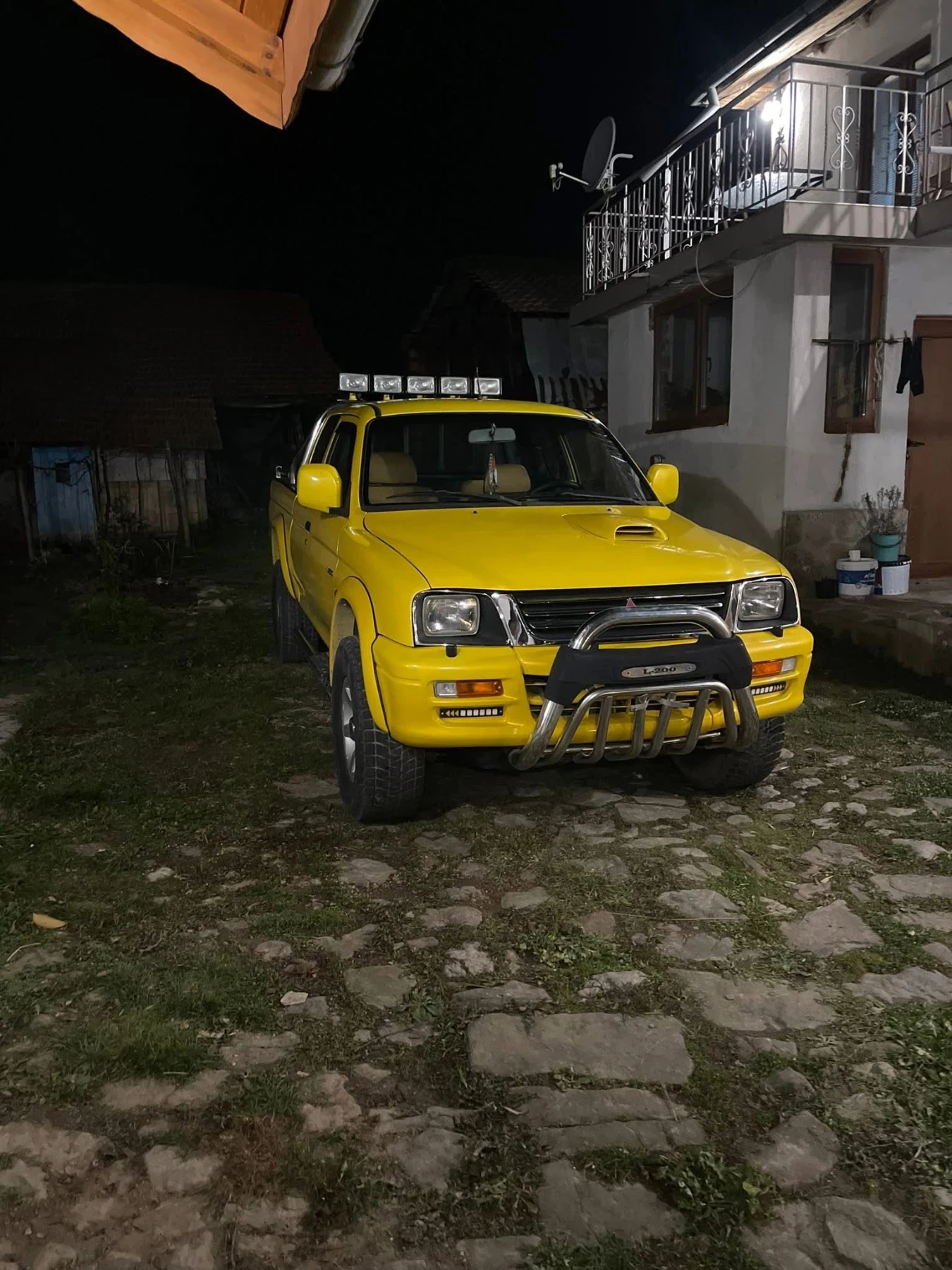 Mitsubishi L200