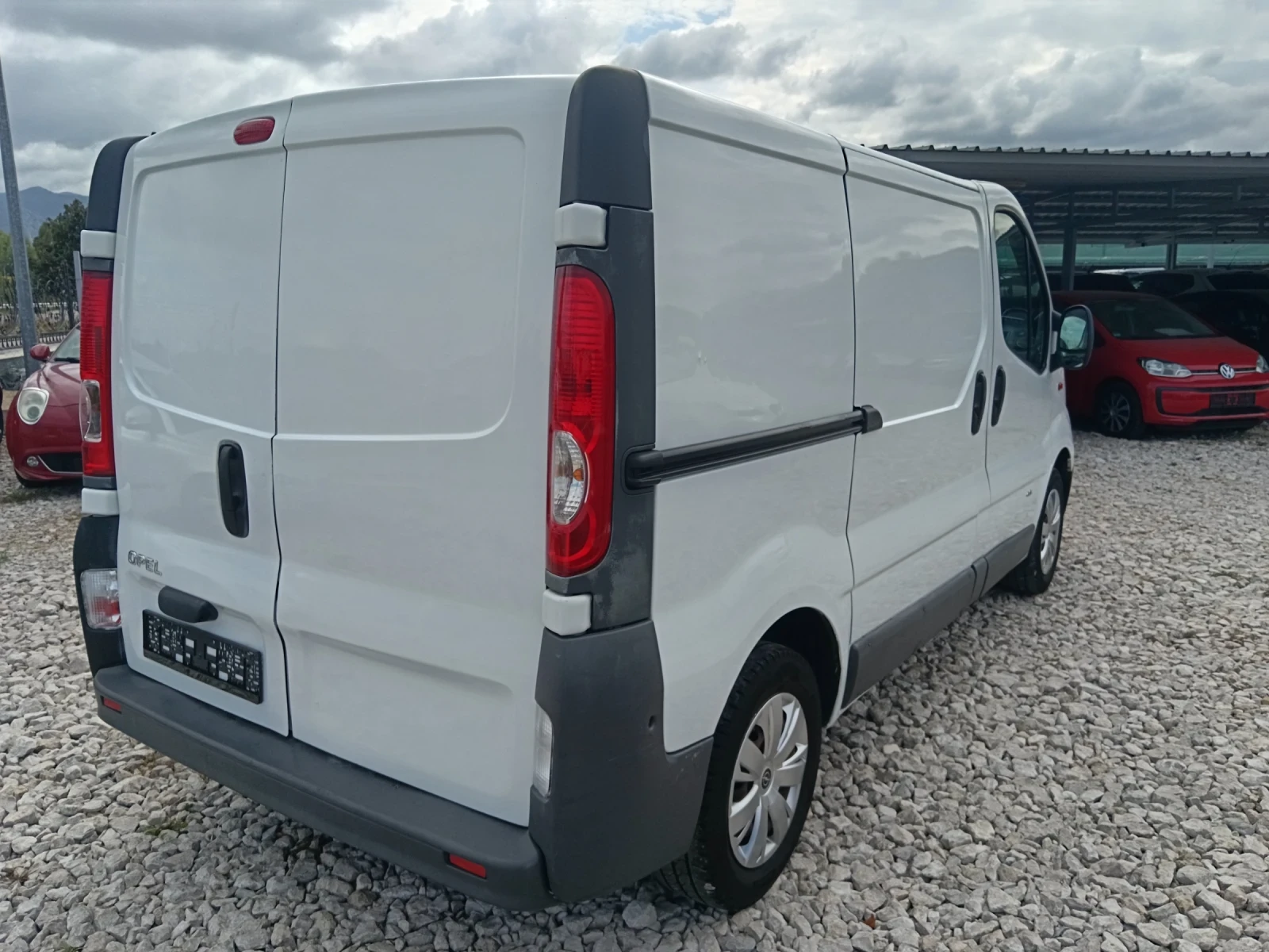 Opel Vivaro  - изображение 6