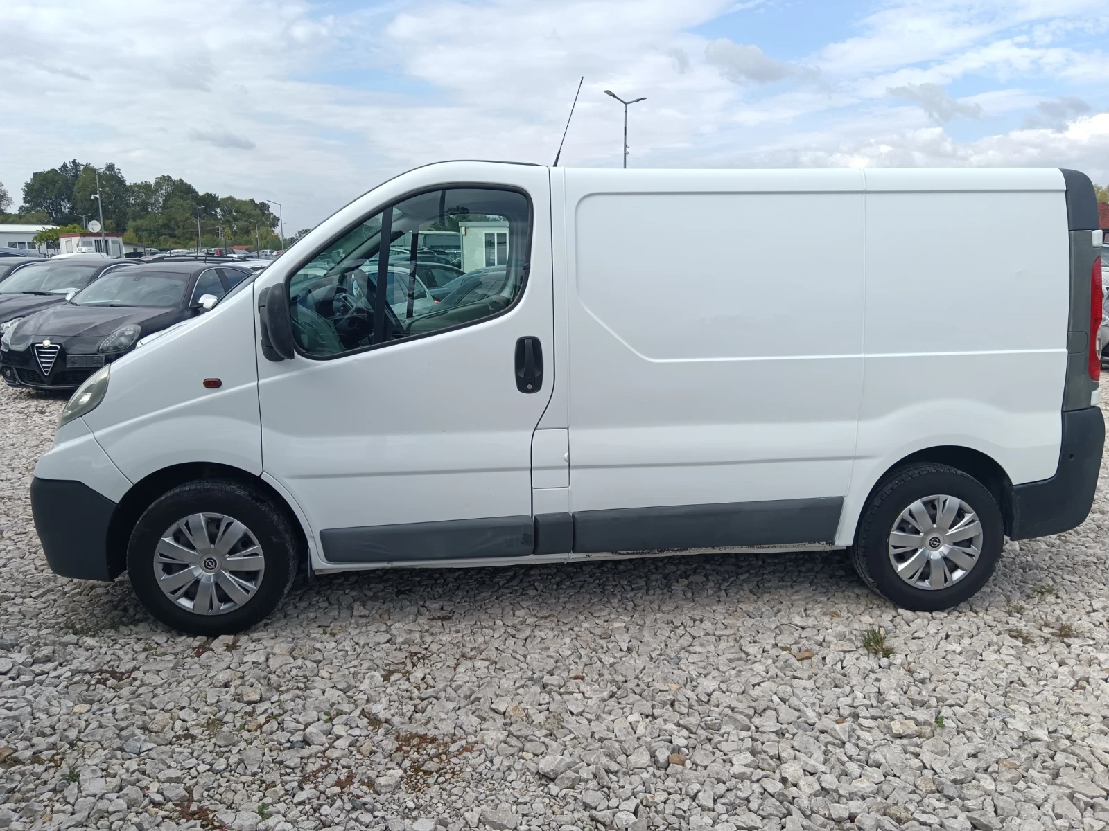 Opel Vivaro  - изображение 3