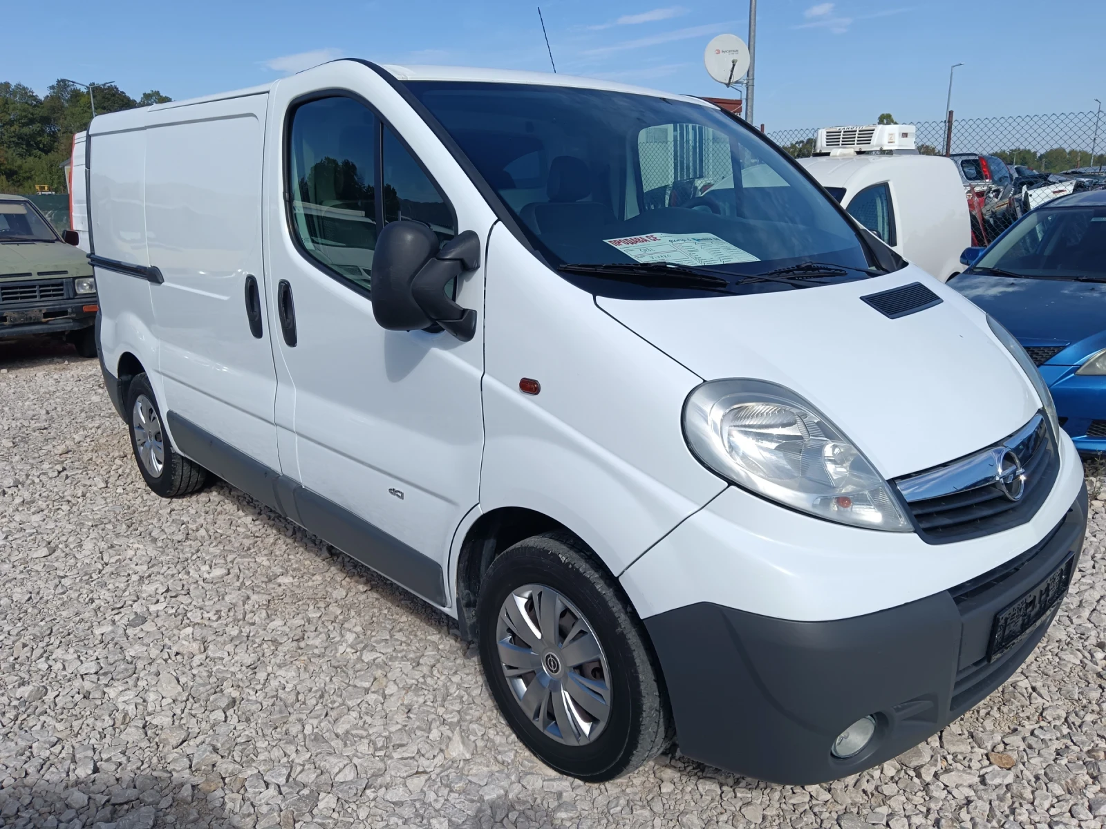 Opel Vivaro  - изображение 8