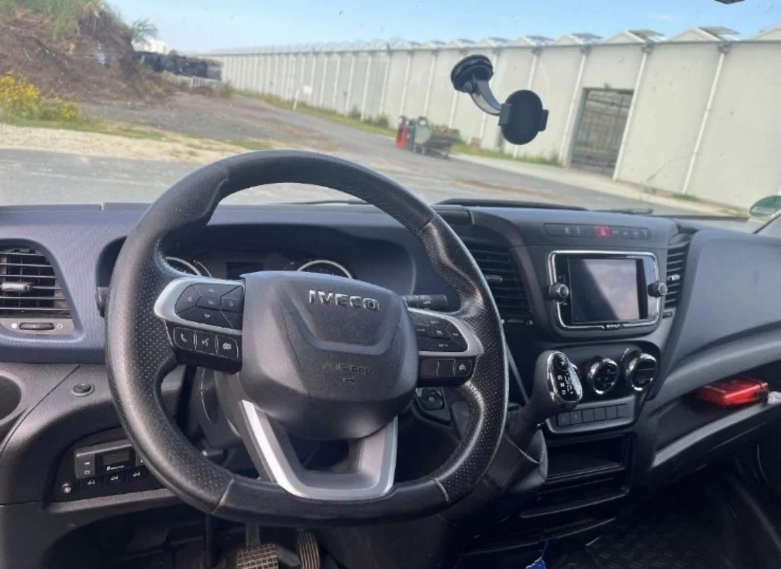 Iveco Daily 3.0* HI-MATIC* LED* XXL , снимка 10 - Бусове и автобуси - 54242552