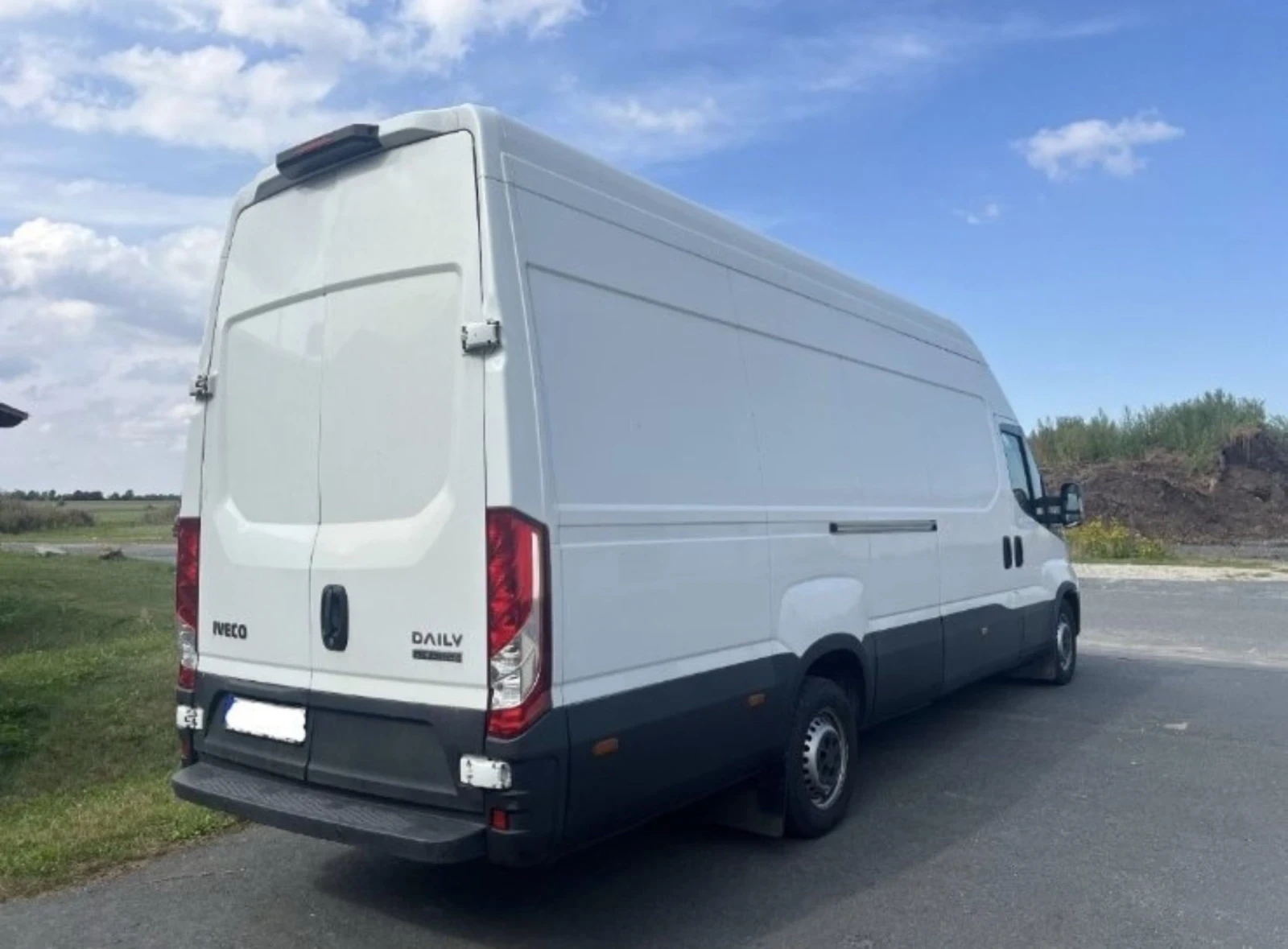 Iveco Daily 3.0* HI-MATIC* LED* XXL , снимка 4 - Бусове и автобуси - 54242552
