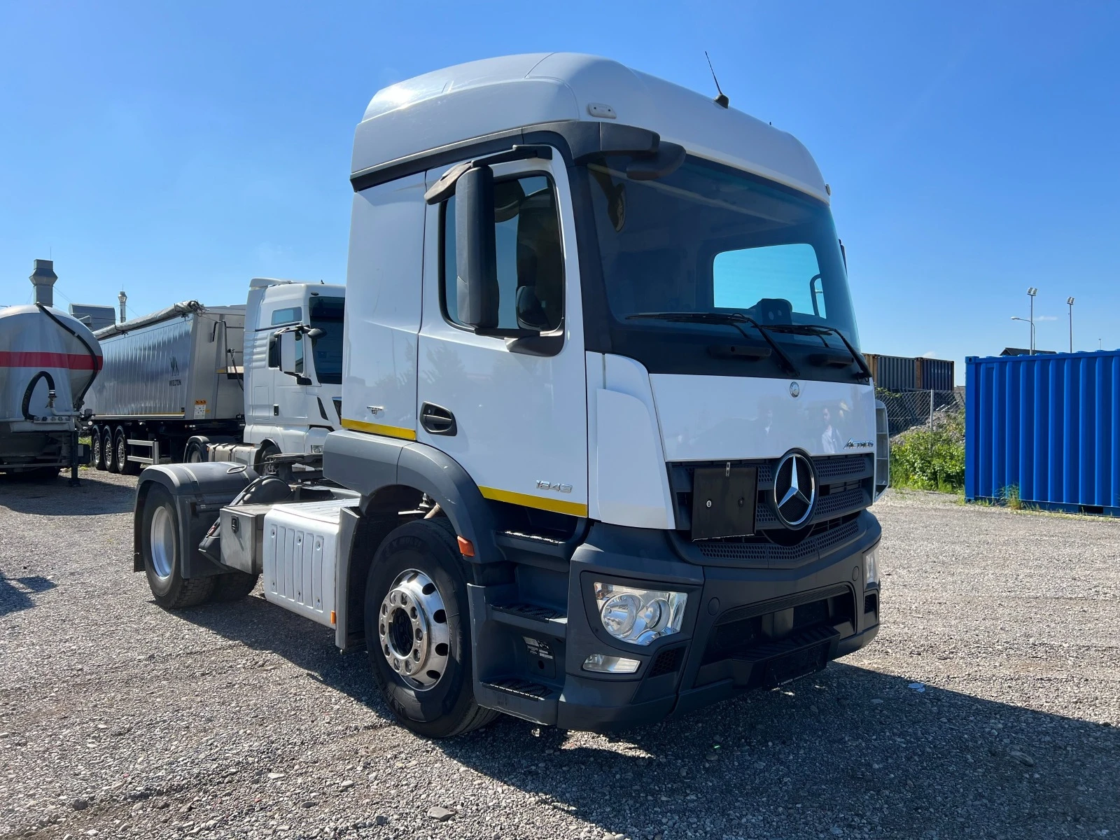 Mercedes-Benz Actros 1843, ADR EXIII, FL, 6895kg, ALCOA - изображение 2