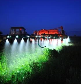 Пръскачка ЛЬВIВАГРОМАШПРОЕКТ 21.6м. ОПШ 2500 литра, снимка 1