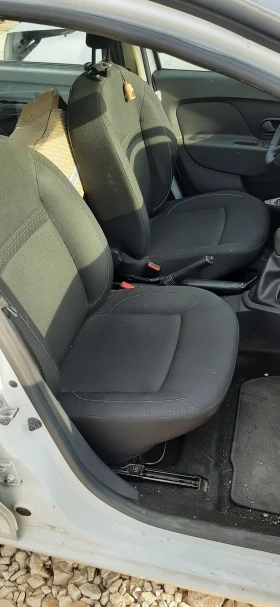 Dacia Sandero, снимка 6