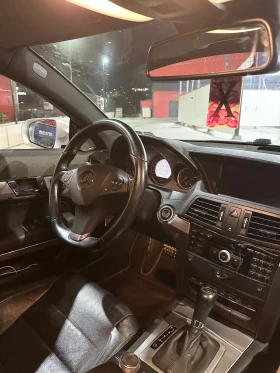 Mercedes-Benz E 350 C207, снимка 9