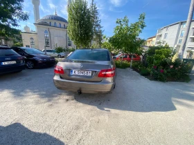 Mercedes-Benz E 220 2.2, снимка 10