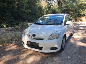 Обява за продажба на Toyota Verso ~8 600 лв. - изображение 1