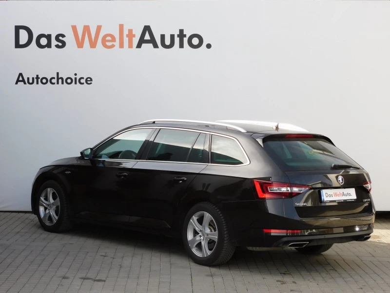 Skoda Superb 2.0TSI L&K, снимка 4 - Автомобили и джипове - 44212130