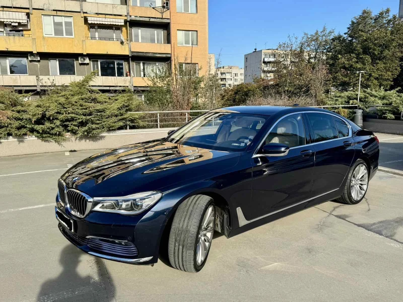 BMW 740, снимка 1 - Автомобили и джипове - 47762658