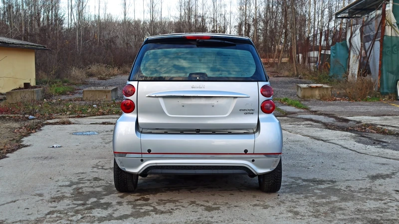 Smart Fortwo electric, снимка 6 - Автомобили и джипове - 52683778