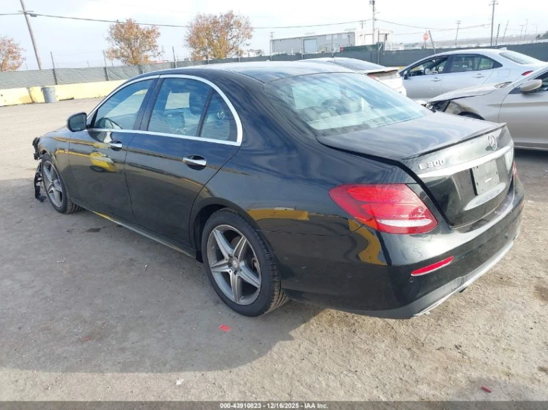 Mercedes-Benz E 300 2.0L I-4 DI, DOHC, VVT, TURBO, 241HP Rear Wheel, снимка 8 - Автомобили и джипове - 53178538