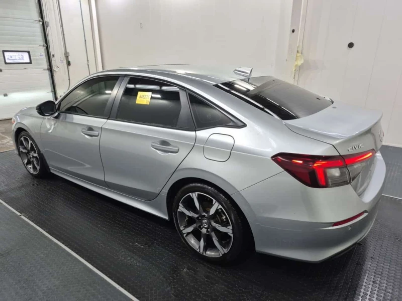 Honda Civic SPORT TOURING  CARFAX, снимка 4 - Автомобили и джипове - 53599255