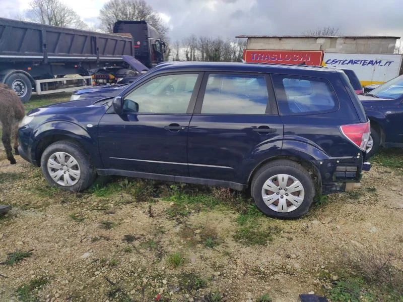 Subaru Forester 30бр.Бензинови!!!, снимка 8 - Автомобили и джипове - 31437494