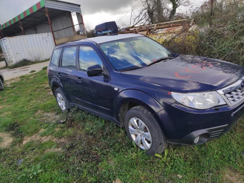 Subaru Forester 30бр.Бензинови!!!, снимка 5 - Автомобили и джипове - 31437494