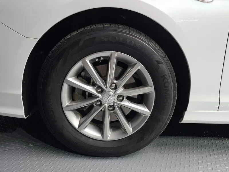 Hyundai Sonata, снимка 5 - Автомобили и джипове - 54835591