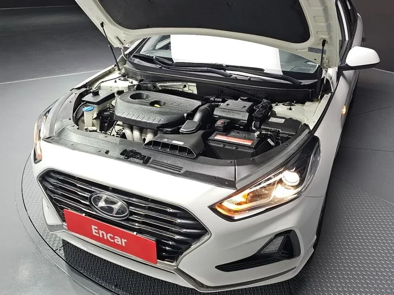 Hyundai Sonata, снимка 6 - Автомобили и джипове - 54835591