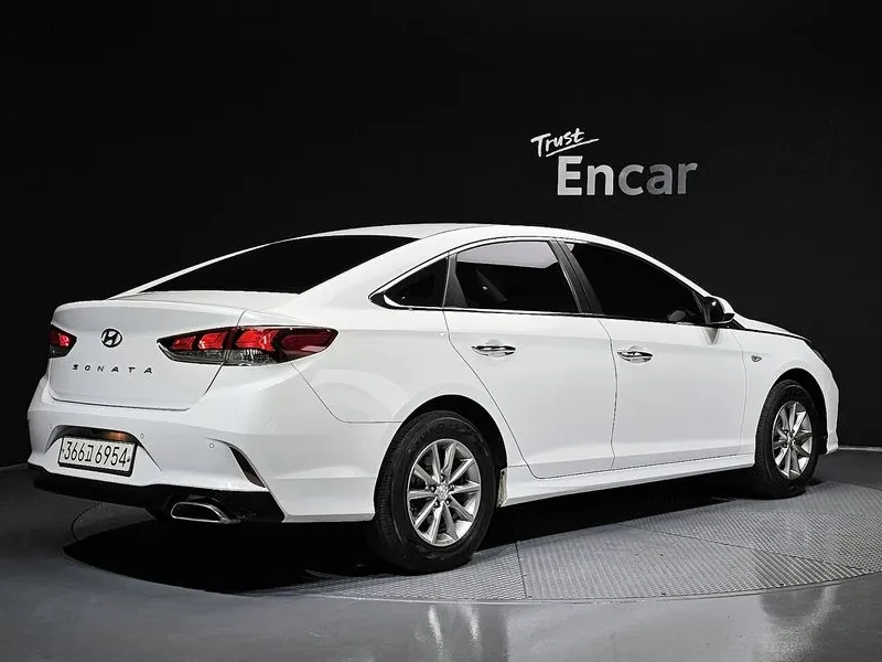 Hyundai Sonata, снимка 2 - Автомобили и джипове - 54835591
