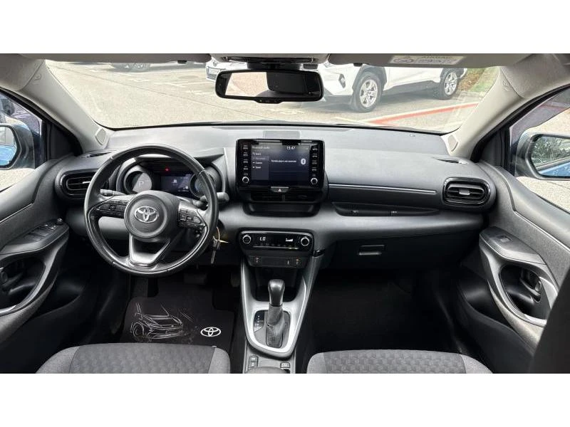 Toyota Yaris 1.5HSD TREND, снимка 8 - Автомобили и джипове - 55230140
