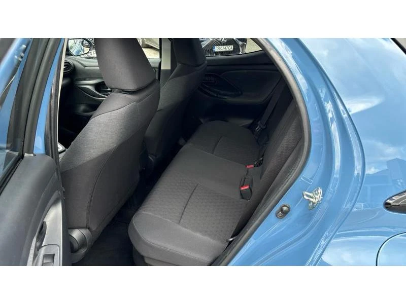 Toyota Yaris 1.5HSD TREND, снимка 11 - Автомобили и джипове - 55230140