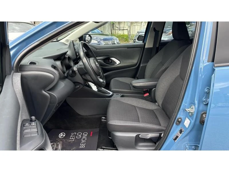 Toyota Yaris 1.5HSD TREND, снимка 12 - Автомобили и джипове - 55230140