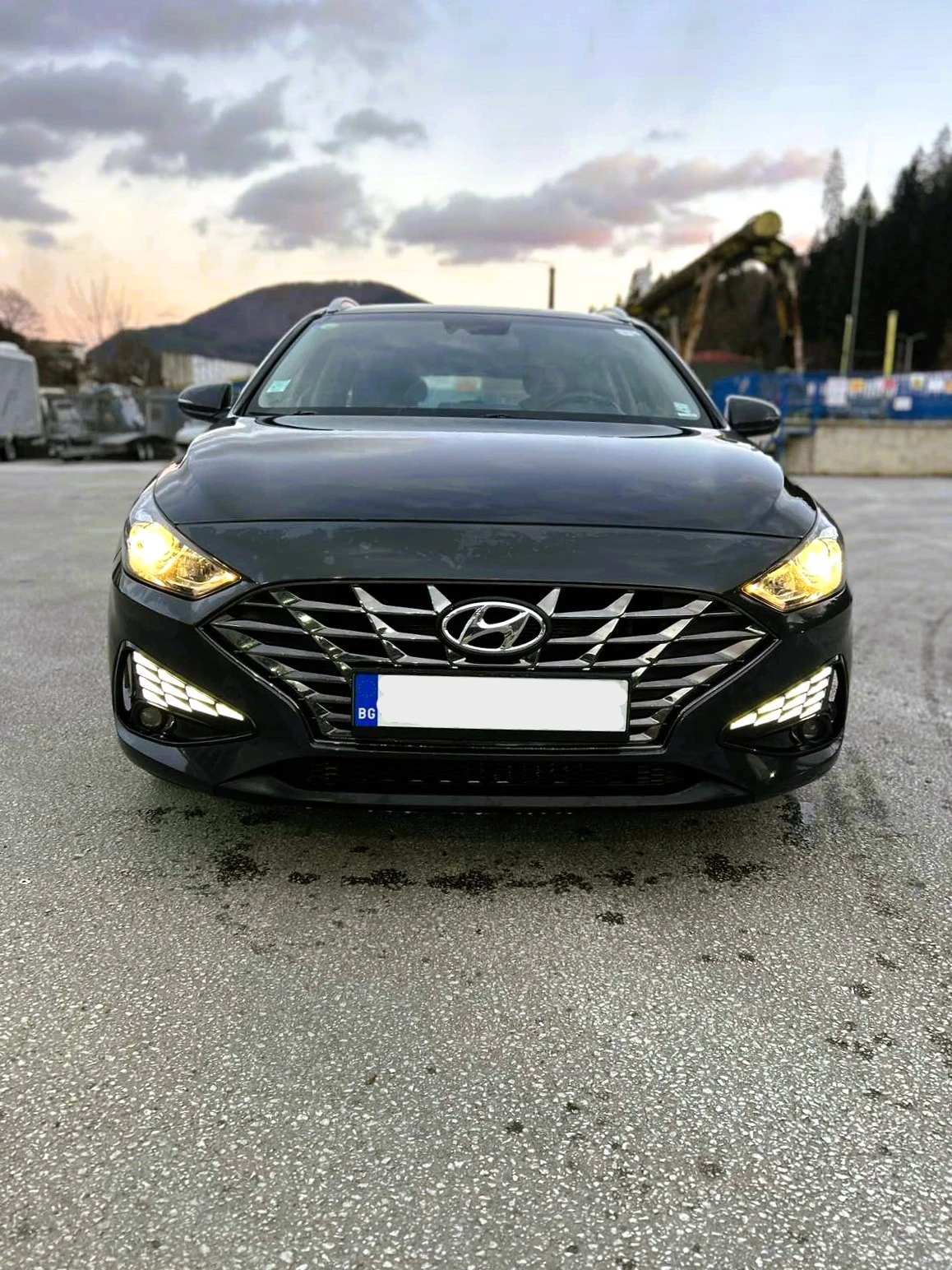 Hyundai I30 Hyundai i30 Sport Wagon Break 1.6 CRDI 115 Busines - изображение 2