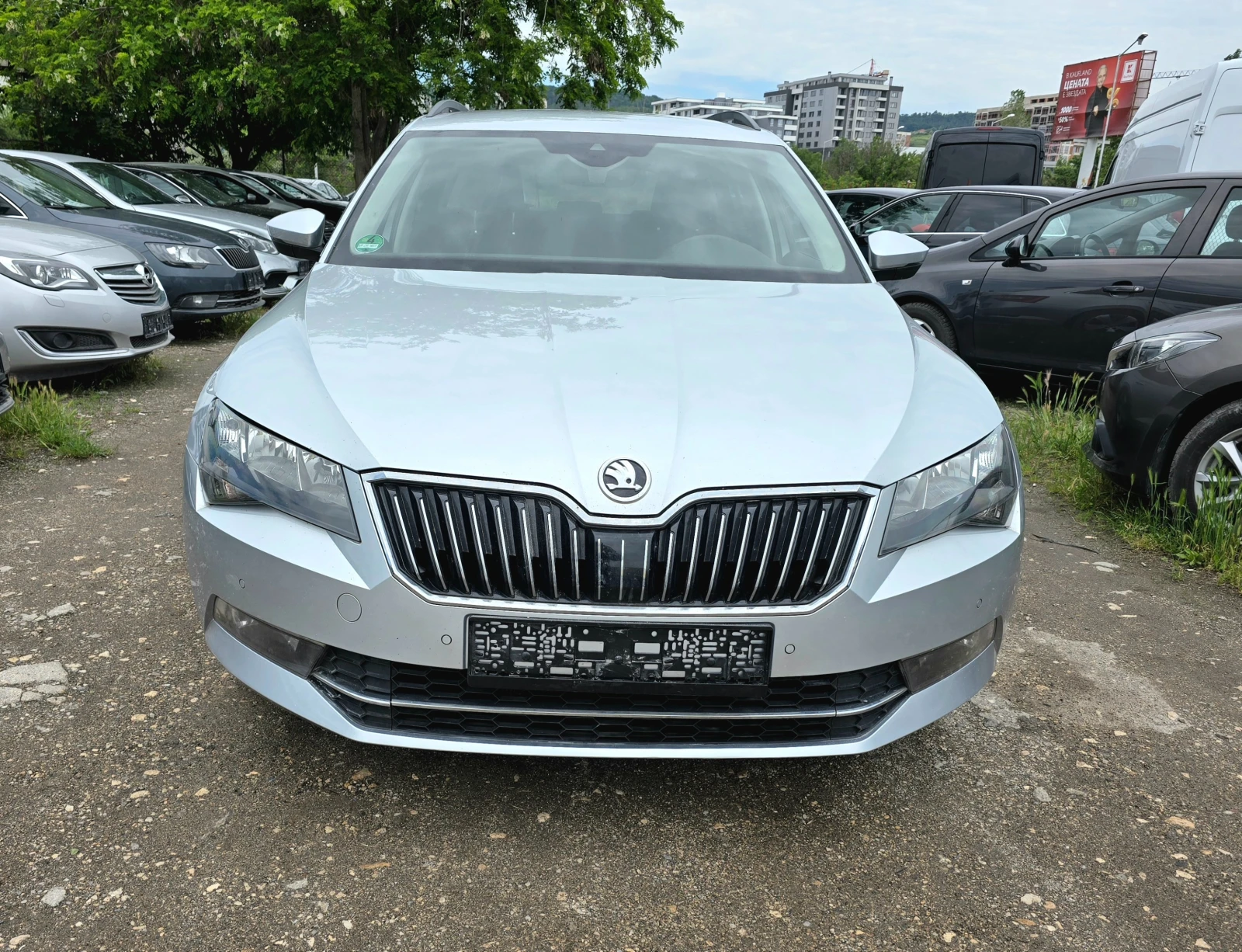 Skoda Superb КАТО ЧИСТО НОВ/DISTRONIK/2.0TDI - изображение 2